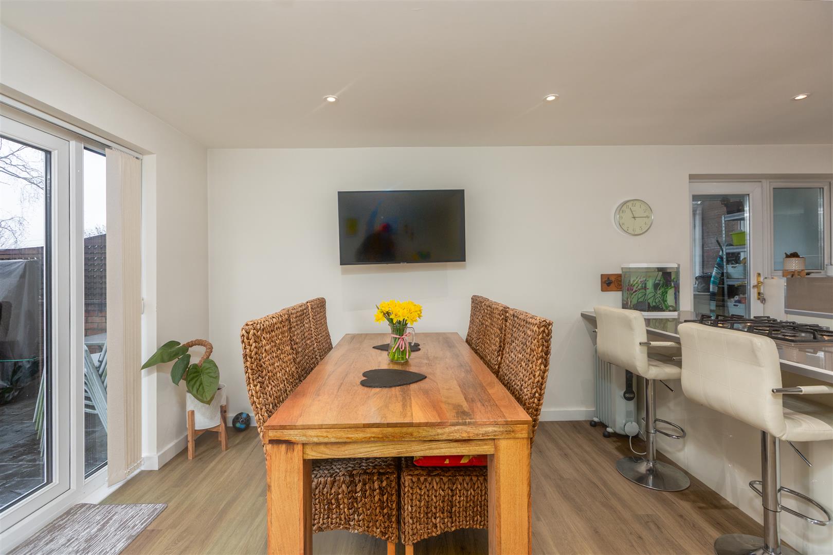 Heol Treffynnon, Parc Gwernfadog, Swansea, SA6 6SE